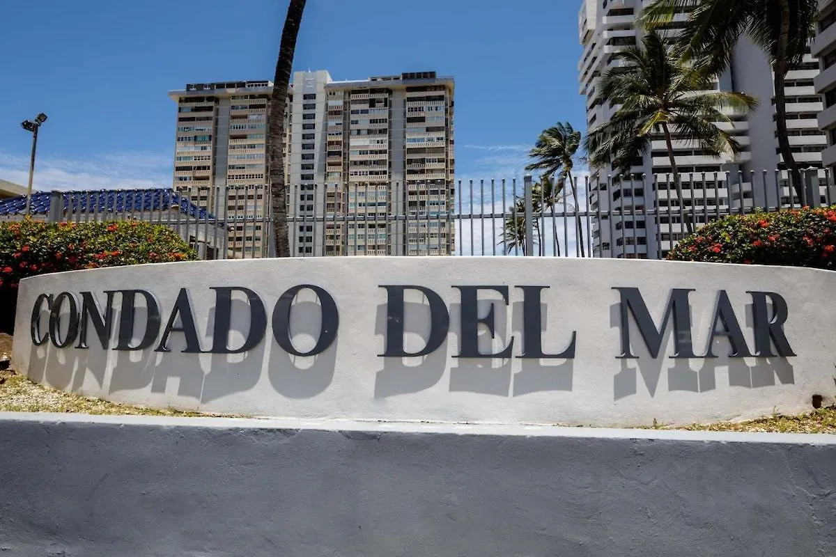 Condado Apt- Private Beach, Pool, & Family Ready! San Juan 0*,  Puerto Rico